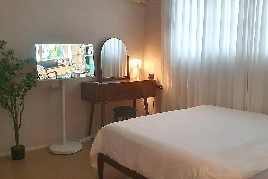 3 Rooms 2Bathrooms 3Beds 3Min Walk Seul Daire